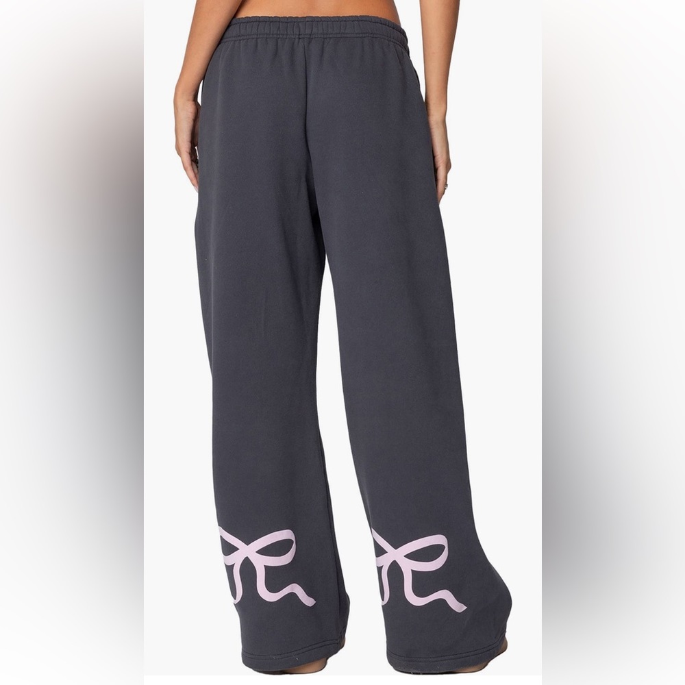 Edikted Bonney Bow Gray Wide-Leg Sweatpants